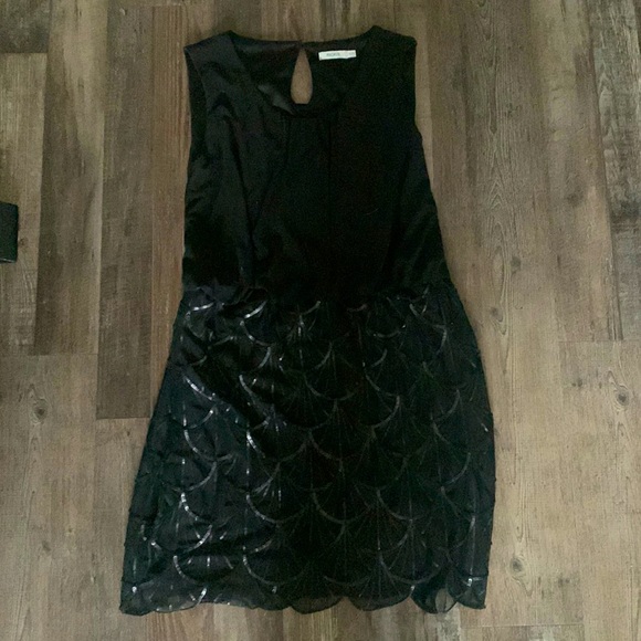 Gothic Mermaid Dress - Picture 2 of 5